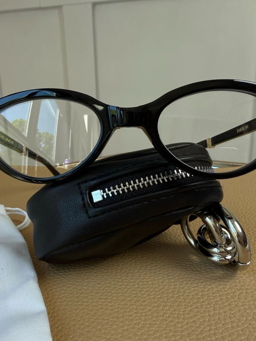 GENTLE MONSTER Black Acetate Sunglasses with Gold Logo - Picture 3 of 11